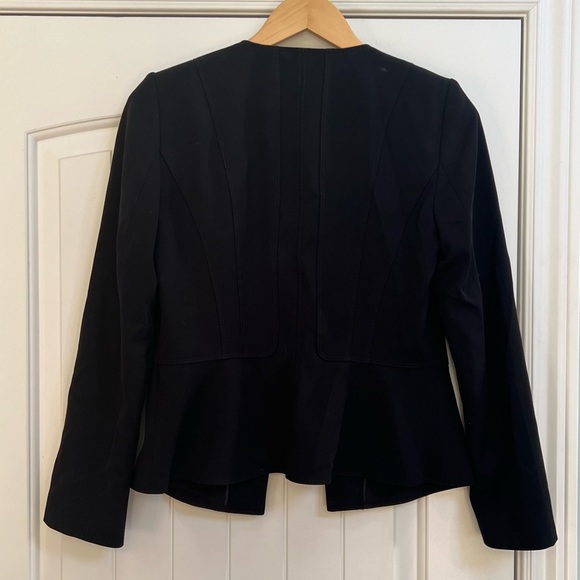 Fitted Ruffle Collar Blazer Jacket - Picture 4 of 11
